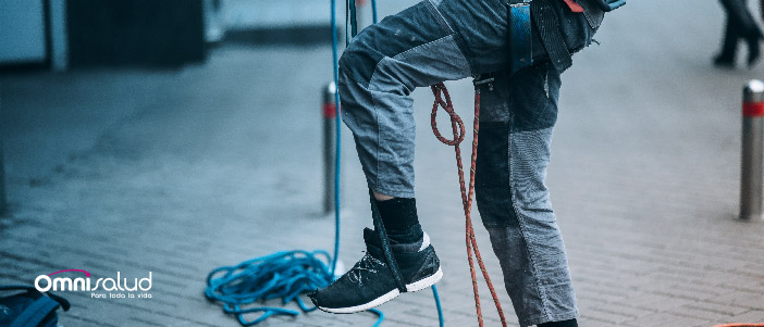 Trabajar en alturas requiere de muchas prácticas para el autocuidado.